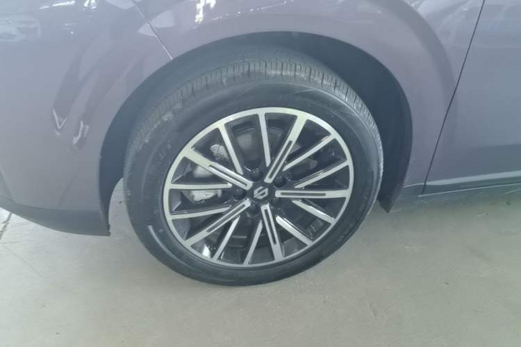 Used Leapmotor B10 2025 510 Comfort Edition Left Front Wheel Hub
