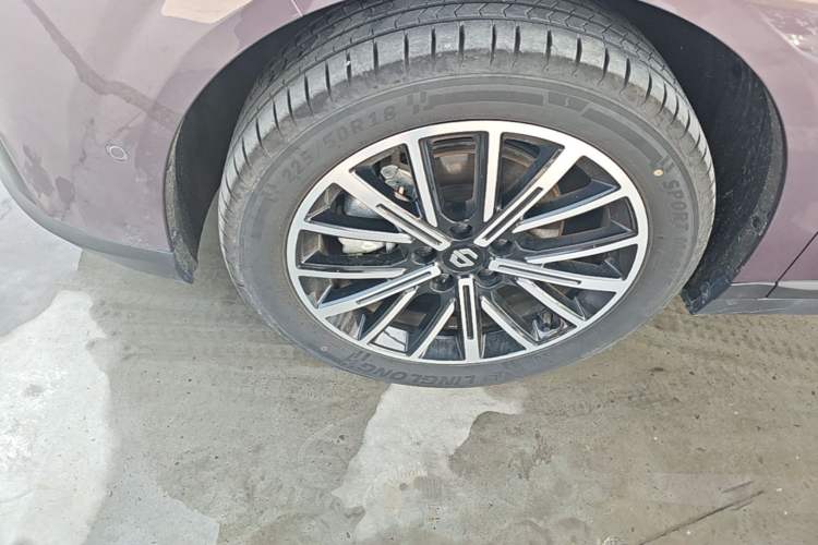 Used Leapmotor B10 2025 510 LiDAR Version Left Front Wheel Hub
