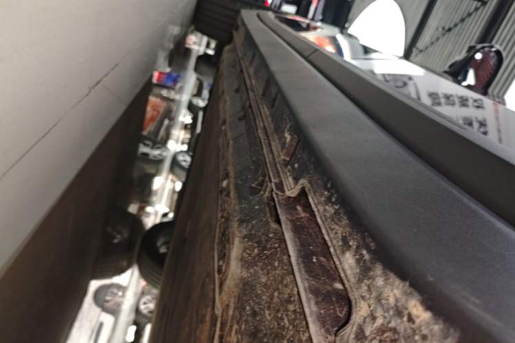 Used Leapmotor B10 2025 600 LiDAR Version Left Side Sill