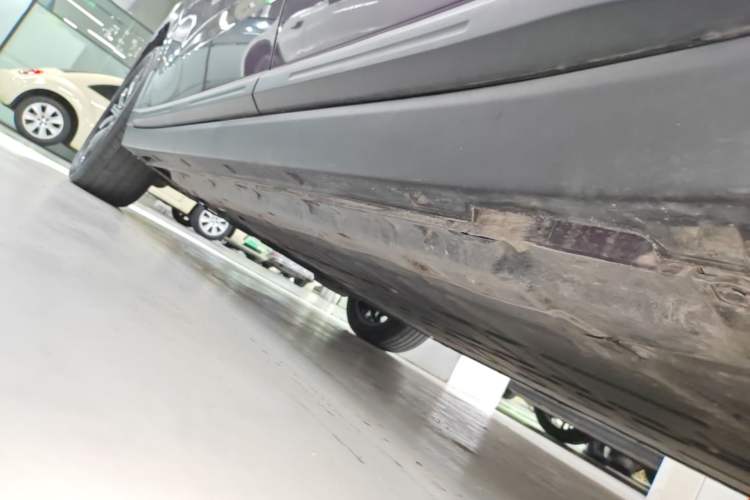 Used Leapmotor B10 2025 510 Joyful Edition Left Side Sill