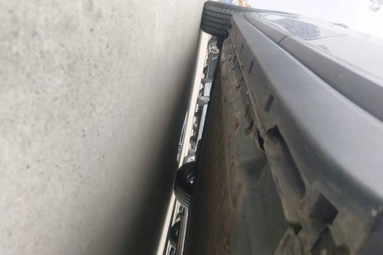 Used Leapmotor B10 2025 510 Joyful Edition Left Side Sill