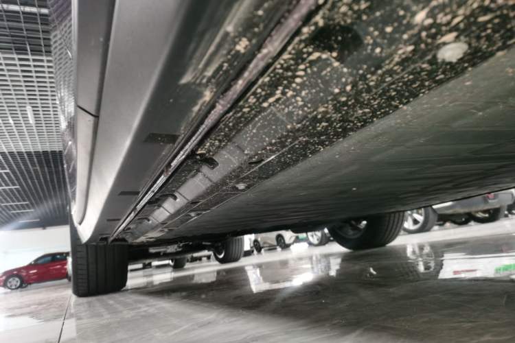 Used Leapmotor B10 2025 510 Joyful Edition Left Side Sill