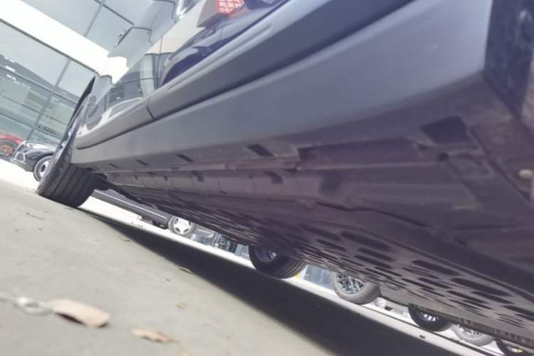 Used Leapmotor B10 2025 510 Comfort Edition Left Side Sill