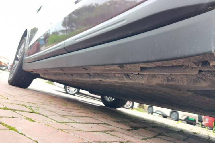 Used Leapmotor B10 2025 510 Joyful Edition Left Side Sill