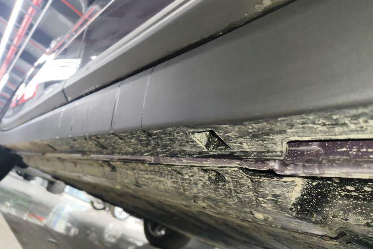 Used Leapmotor B10 2025 510 Joyful Edition Left Side Sill