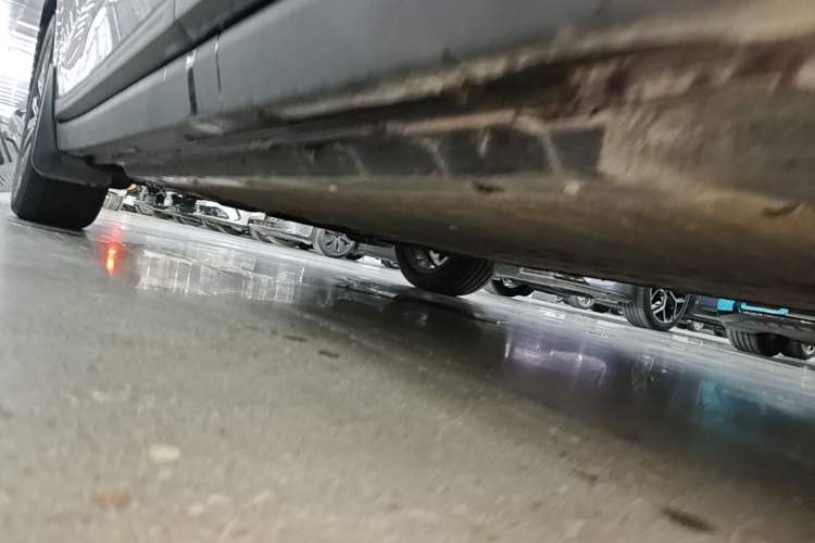 Used Leapmotor B10 2025 510 Joyful Edition Left Side Sill