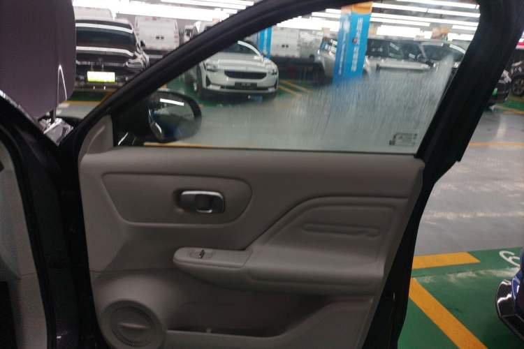 Used Leapmotor B10 2025 510 LiDAR Version Right Front Door Interior