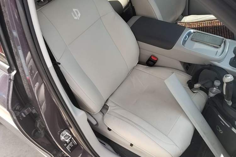 Used Leapmotor B10 2025 Model 510 Executive Edition Right Front Seat