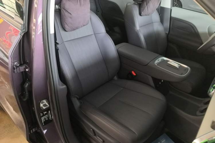 Used Leapmotor B10 2025 510 Joyful Edition Right Front Seat