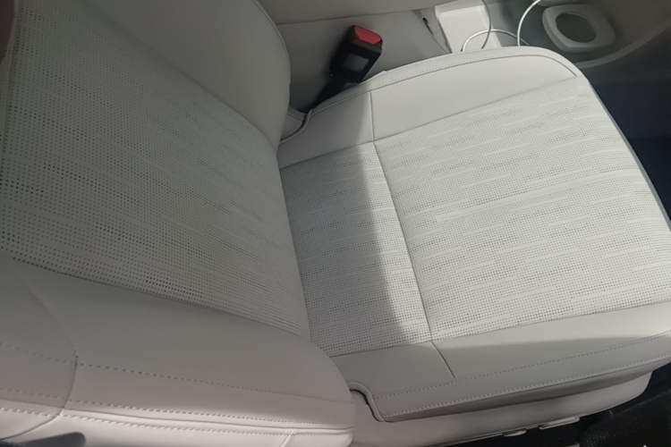 Used Leapmotor B10 2025 510 LiDAR Version Right Front Seat
