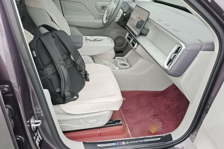 Used Leapmotor B10 2025 510 Joyful Edition Right Front Seat