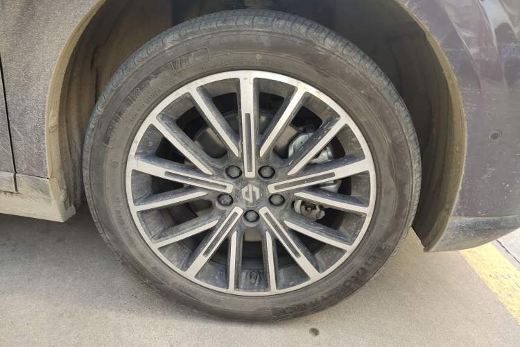 Used Leapmotor B10 2025 510 LiDAR Version Right Front Wheel Hub