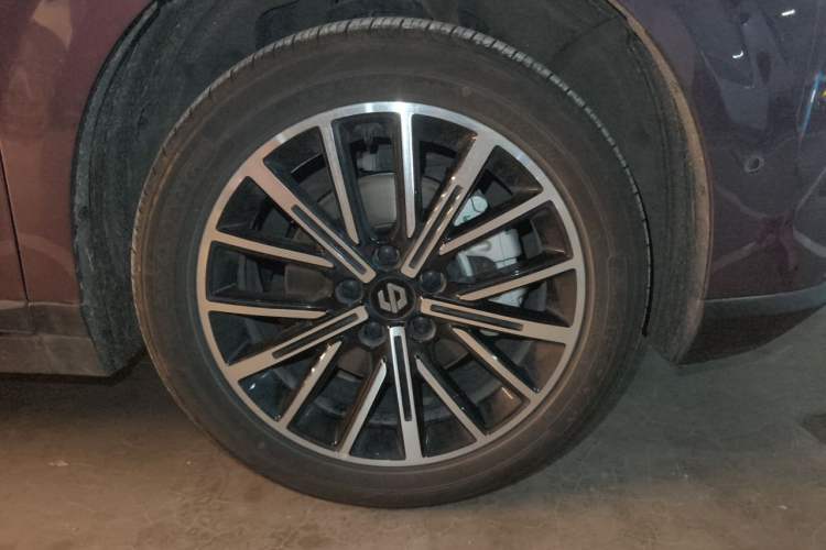 Used Leapmotor B10 2025 510 Joyful Edition Right Front Wheel Hub