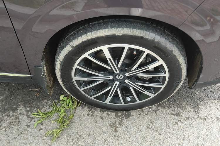 Used Leapmotor B10 2025 600 LiDAR Version Right Front Wheel Hub