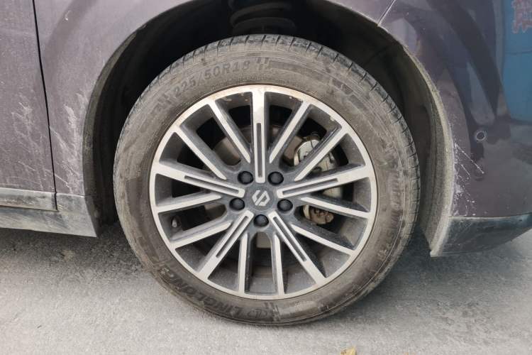Used Leapmotor B10 2025 510 Joyful Edition Right Front Wheel Hub