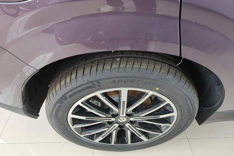 Used Leapmotor B10 2025 510 Comfort Edition Right Rear Wheel Hub