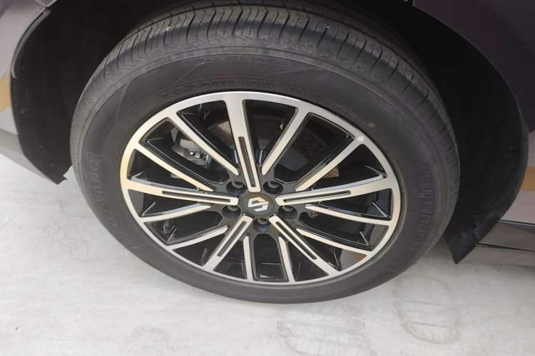 Used Leapmotor B10 2025 510 LiDAR Version Right Rear Wheel Hub