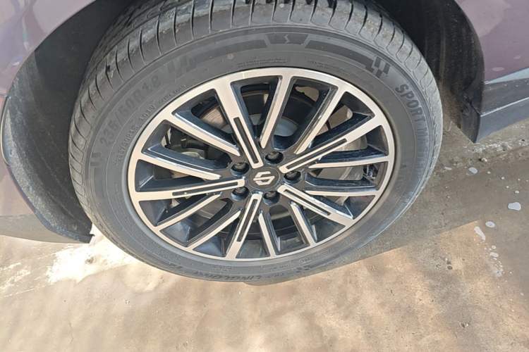 Used Leapmotor B10 2025 510 LiDAR Version Right Rear Wheel Hub
