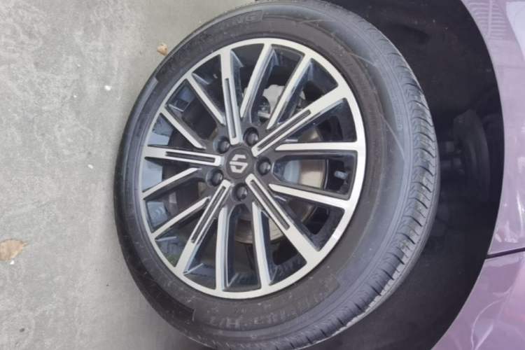 Used Leapmotor B10 2025 510 Comfort Edition Right Rear Wheel Hub