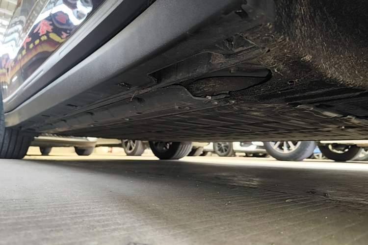 Used Leapmotor B10 2025 510 Joyful Edition Right Side Sill