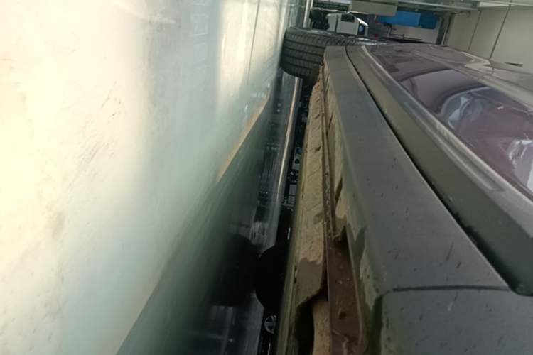 Used Leapmotor B10 2025 600 LiDAR Version Right Side Sill