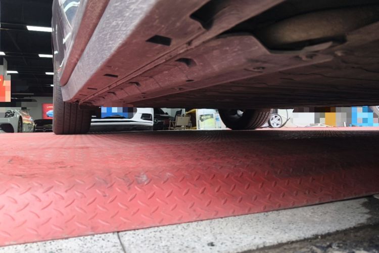 Used Leapmotor B10 2025 510 Joyful Edition Right Side Sill