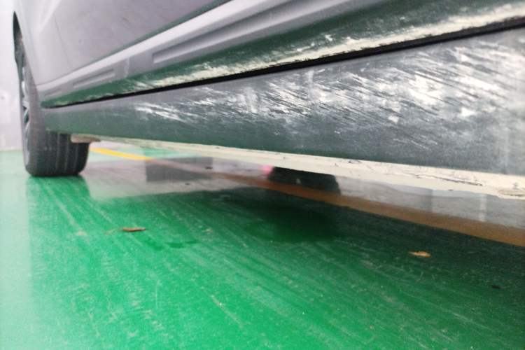 Used Leapmotor B10 2025 510 LiDAR Version Right Side Sill