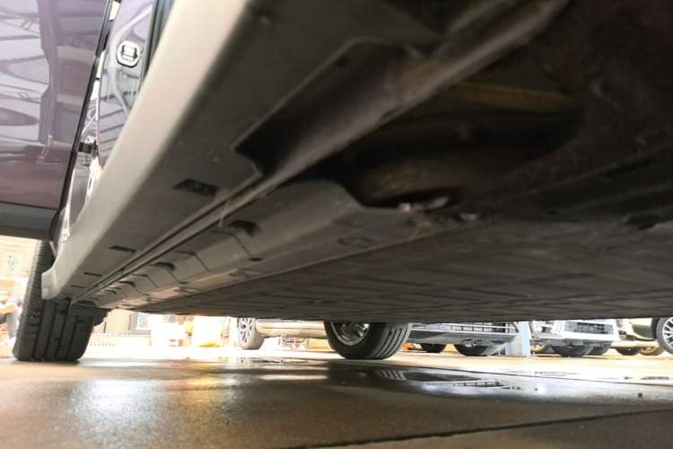Used Leapmotor B10 2025 510 Joyful Edition Right Side Sill