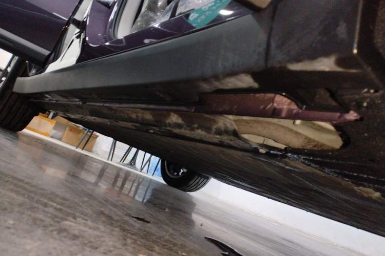 Used Leapmotor B10 2025 510 LiDAR Version Right Side Sill
