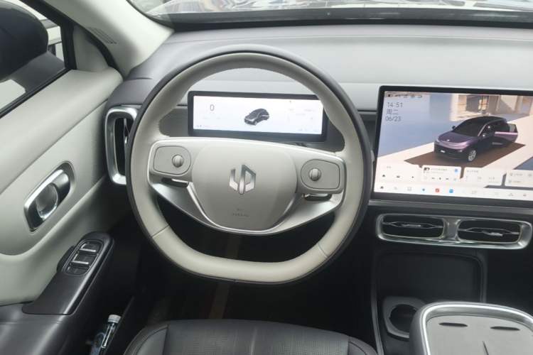 Used Leapmotor B10 2025 510 Joyful Edition Steering Wheel
