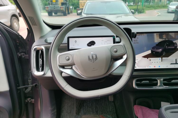 Used Leapmotor B10 2025 510 Joyful Edition Steering Wheel