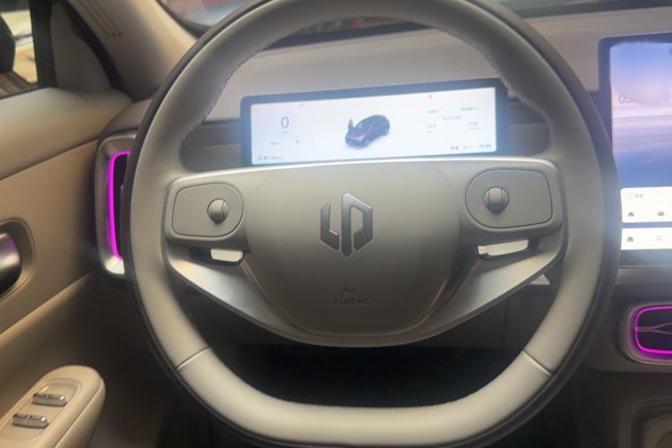 Used Leapmotor B10 2025 600 LiDAR Version Steering Wheel