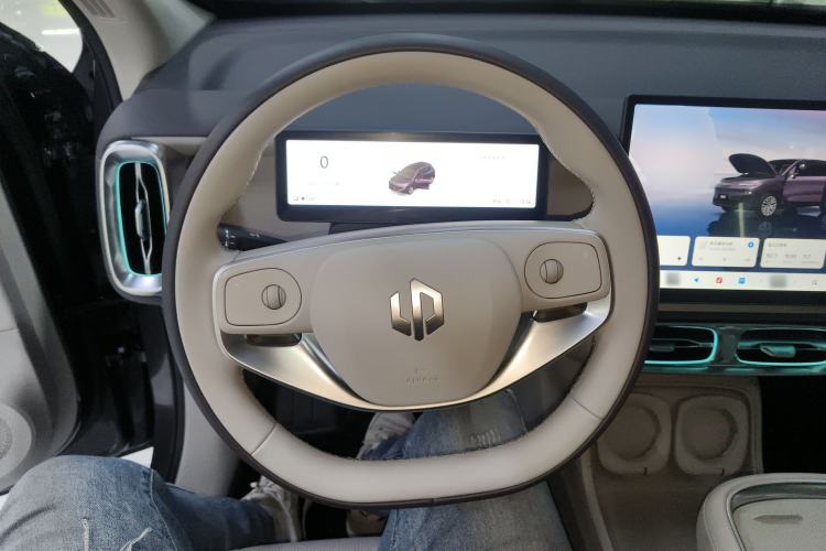 Used Leapmotor B10 2025 600 Joyful Edition Steering Wheel