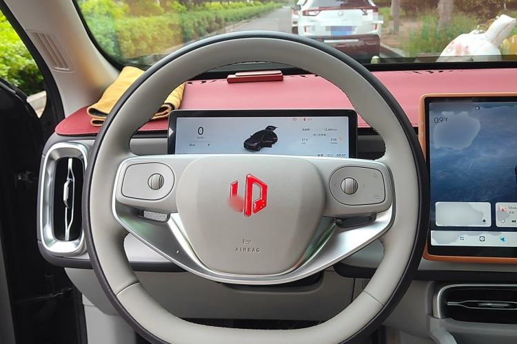 Used Leapmotor B10 2025 600 LiDAR Version Steering Wheel