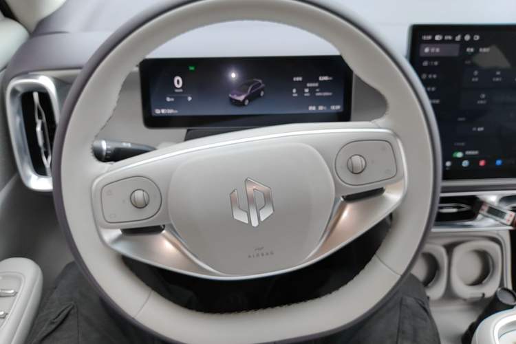Used Leapmotor B10 2025 510 Joyful Edition Steering Wheel