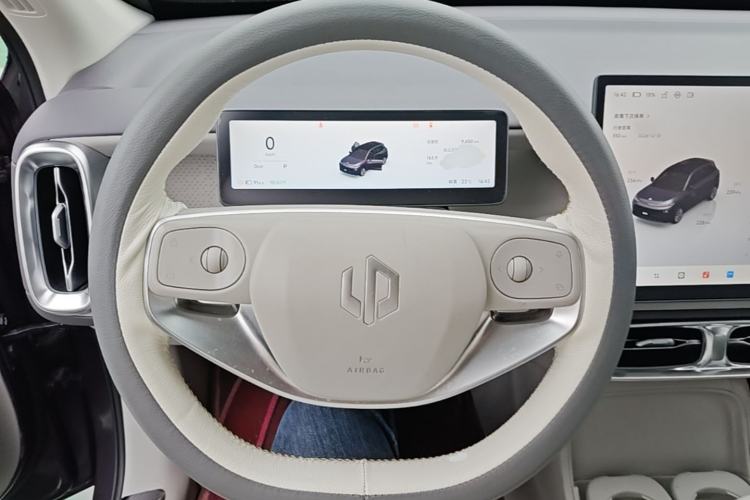 Used Leapmotor B10 2025 510 Joyful Edition Steering Wheel