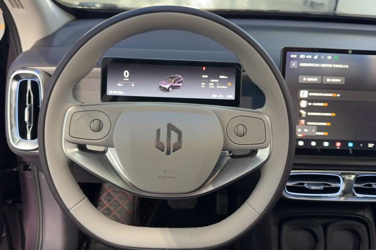 Used Leapmotor B10 2025 510 Joyful Edition Steering Wheel