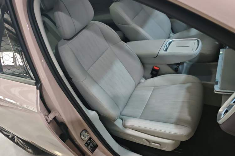 Used Leapmotor B10 2025 600 Joyful Edition Right Front Seat