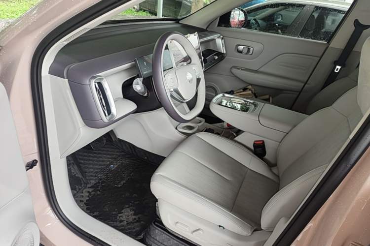 Used Leapmotor B10 2025 510 Joyful Edition Roof