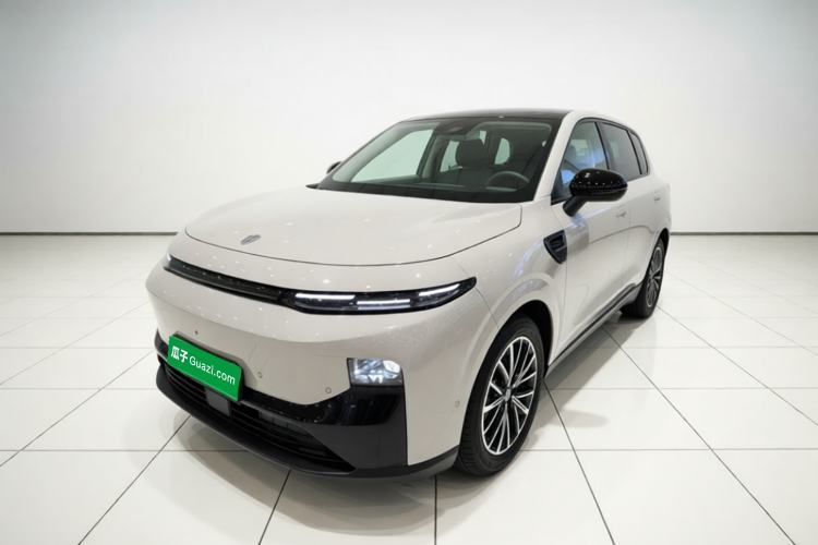 Leapmotor B10 2025 510 Joyful Edition مستعملة Guazi used car, China used car export, Used car for sale, Used  cars, Cheapest cars for sale