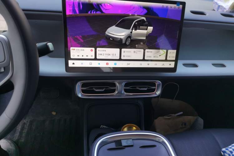 Used Leapmotor B10 2025 600 LiDAR Version Audio And AC Panel