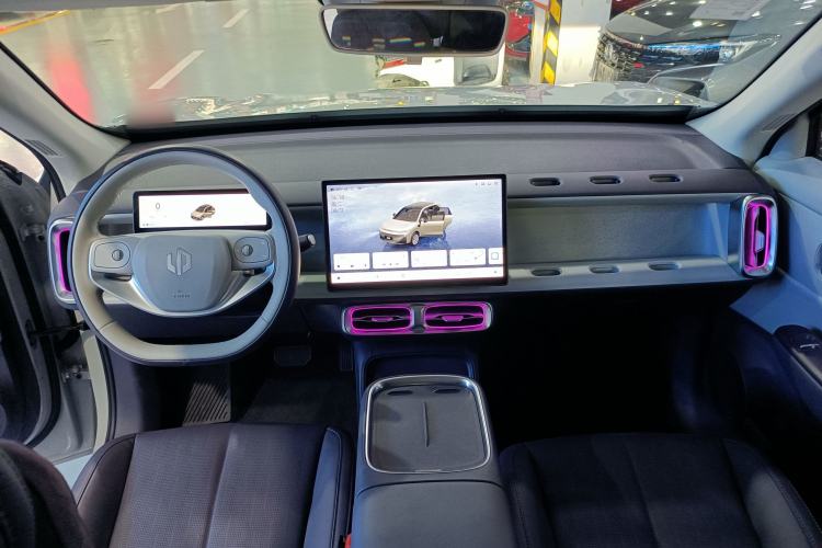 Used Leapmotor B10 2025 510 LiDAR Version Center Console