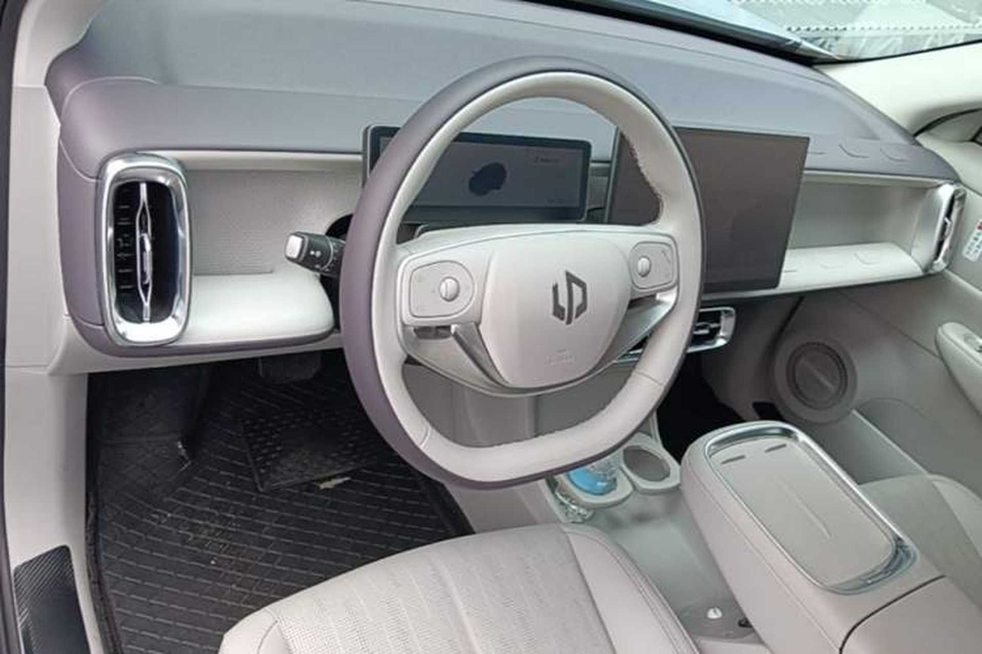 Used Leapmotor B10 2025 510 Comfort Edition Center Console