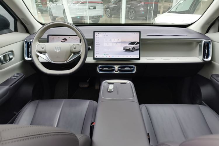 Used Leapmotor B10 2025 510 Joyful Edition Center Console