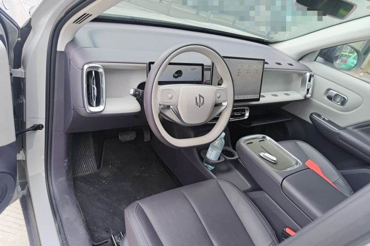 Used Leapmotor B10 2025 510 Joyful Edition Center Console