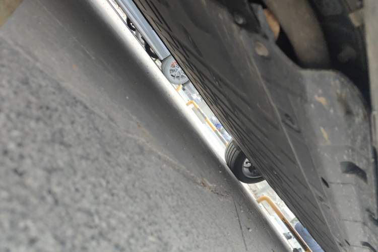 Used Leapmotor B10 2025 510 Joyful Edition Chassis Front Left