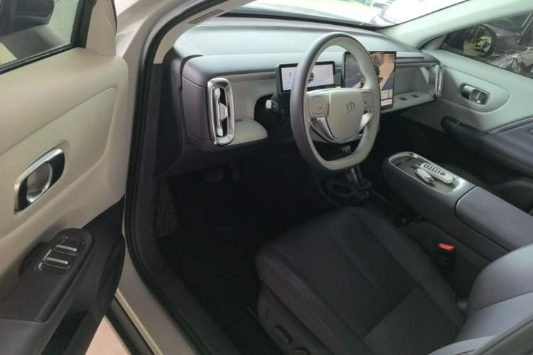 Used Leapmotor B10 2025 510 Joyful Edition Driver Seat