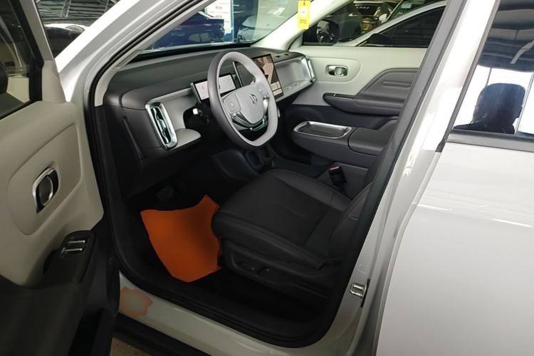 Used Leapmotor B10 2025 510 Joyful Edition Driver Seat