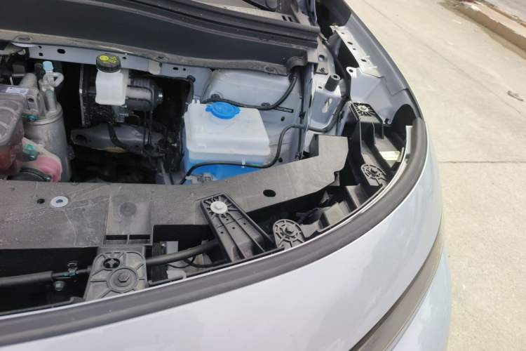Used Leapmotor B10 2025 510 Joyful Edition Engine Bay Left