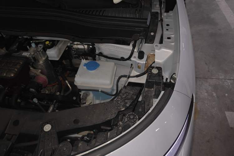 Used Leapmotor B10 2025 600 LiDAR Version Engine Bay Left